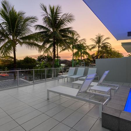 Coconut Grove Aparthotel Port Douglas Bagian luar foto