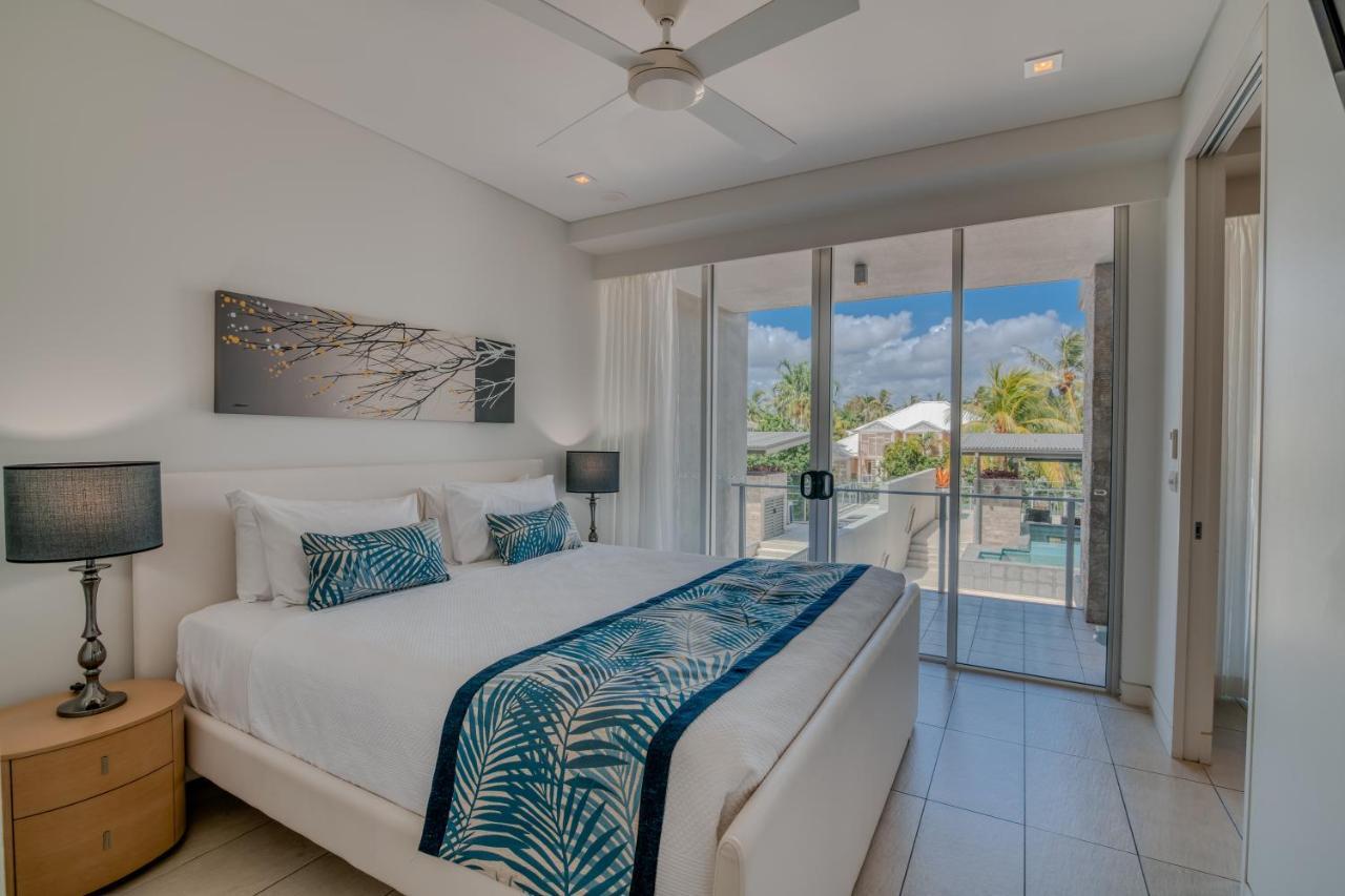 Coconut Grove Aparthotel Port Douglas Bagian luar foto