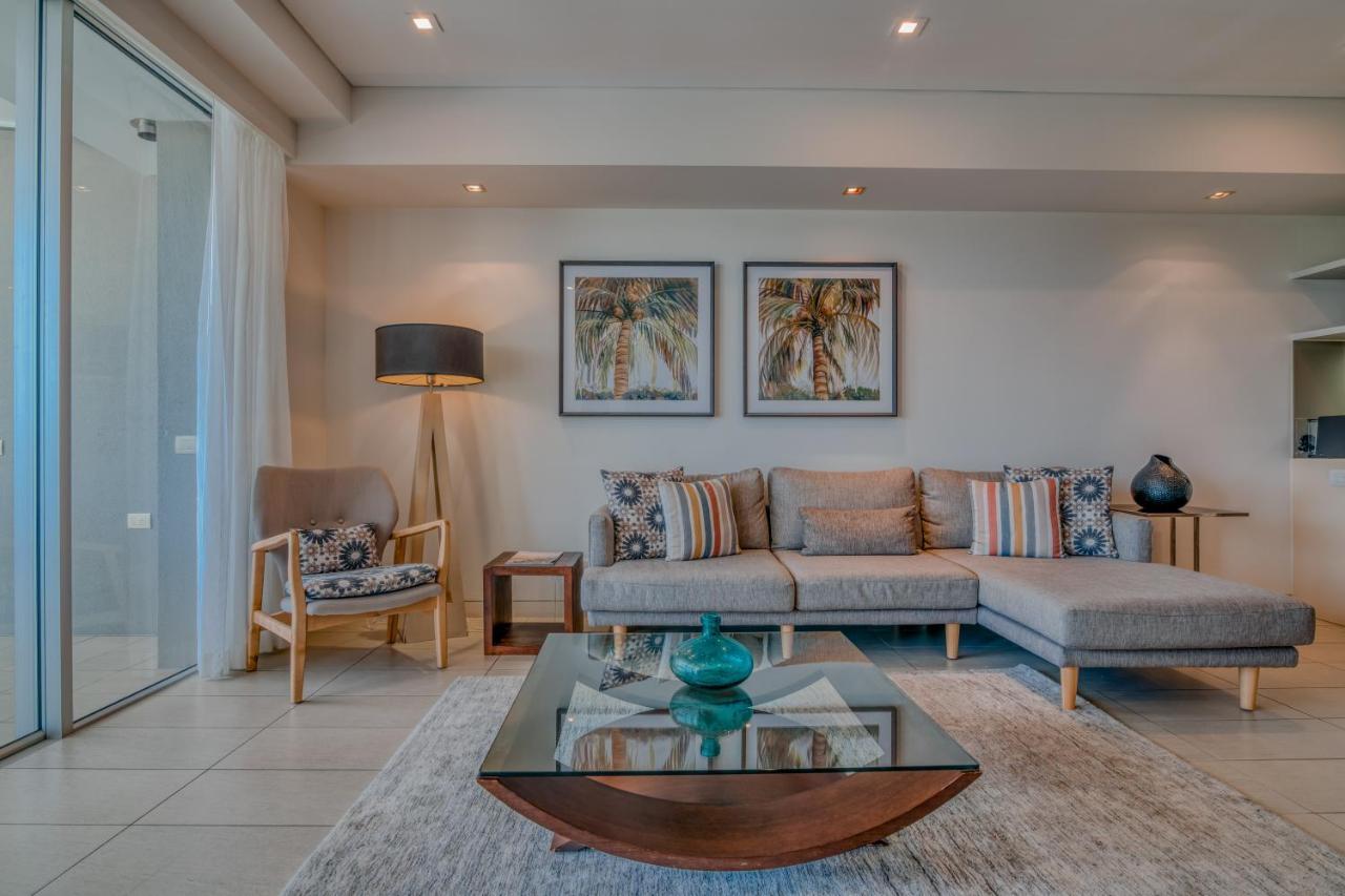 Coconut Grove Aparthotel Port Douglas Bagian luar foto