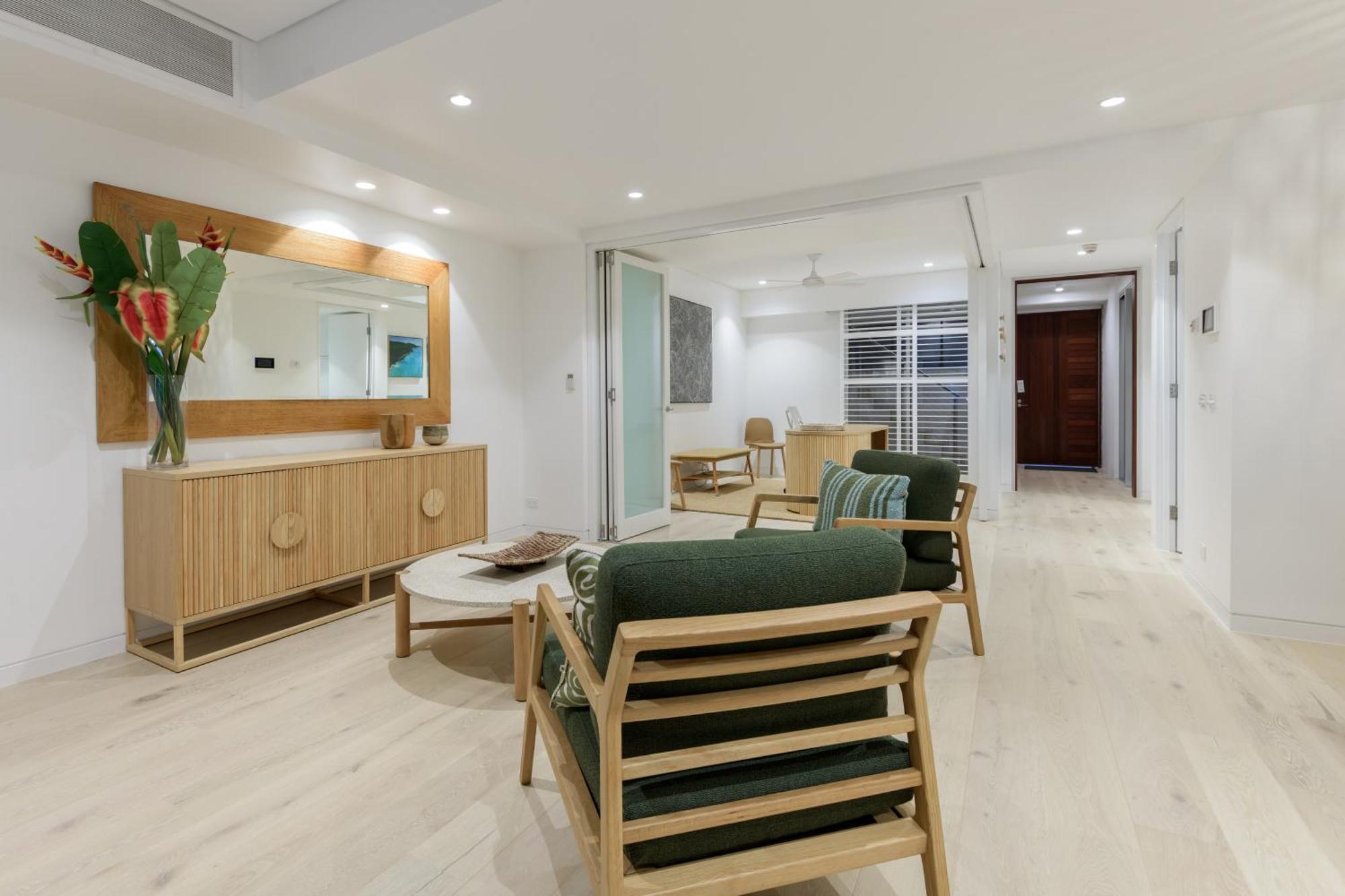 Coconut Grove Aparthotel Port Douglas Bagian luar foto