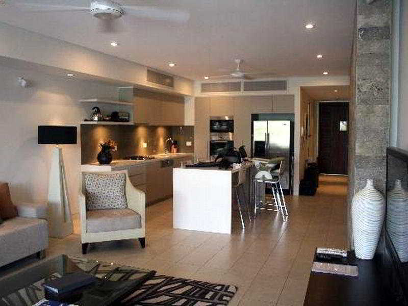 Coconut Grove Aparthotel Port Douglas Bagian luar foto